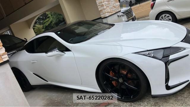 Lexus LC 2017-05 8855412-3