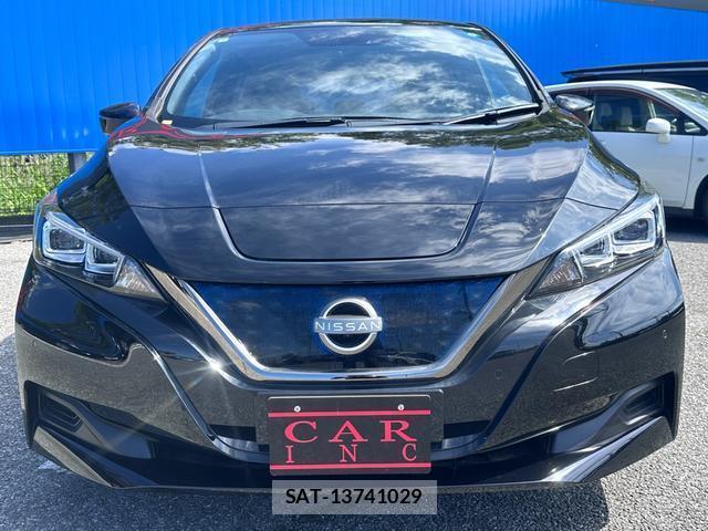 Nissan LEAF 2022-01 8854939-2