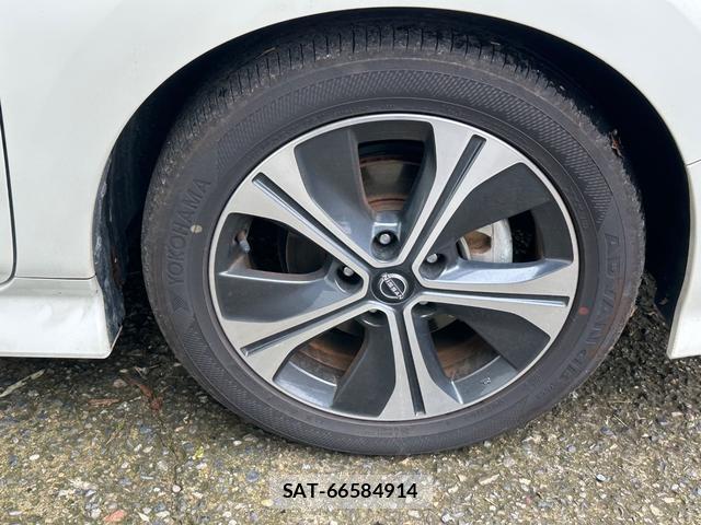 Nissan LEAF 2021-09 8855532-14