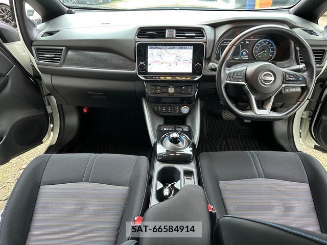 Nissan LEAF 2021-09 8855532-8