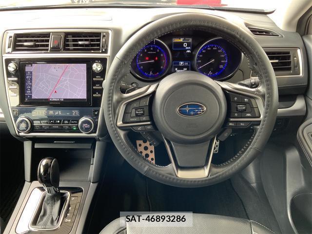 Subaru OUTBACK 2018-01 8854394-14