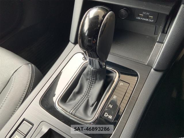 Subaru OUTBACK 2018-01 8854394-9