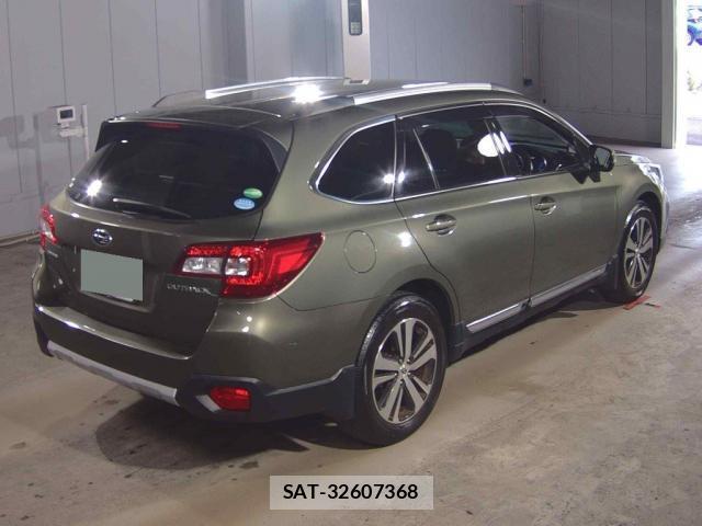 Subaru OUTBACK 2018-03 8855557-1