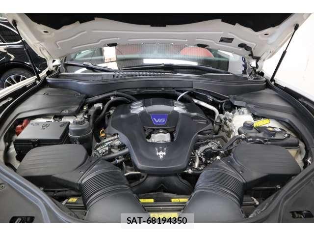 Maserati LEVANTE 2016-11 8856609-7