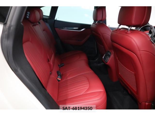 Maserati LEVANTE 2016-11 8856609-8