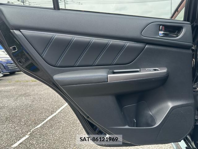 Subaru LEVORG 2016-02 8854933-14