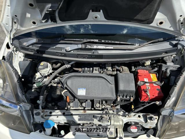 Honda LIFE 2011-08 8855594-7