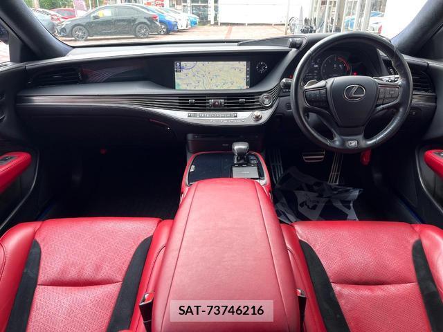 Lexus LS 2018-01 8854455-1