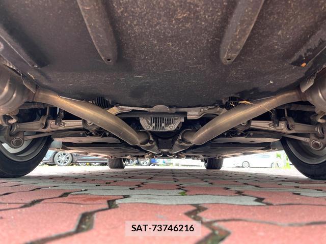 Lexus LS 2018-01 8854455-18