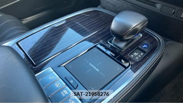 Lexus LS 2017-11 8855417-14