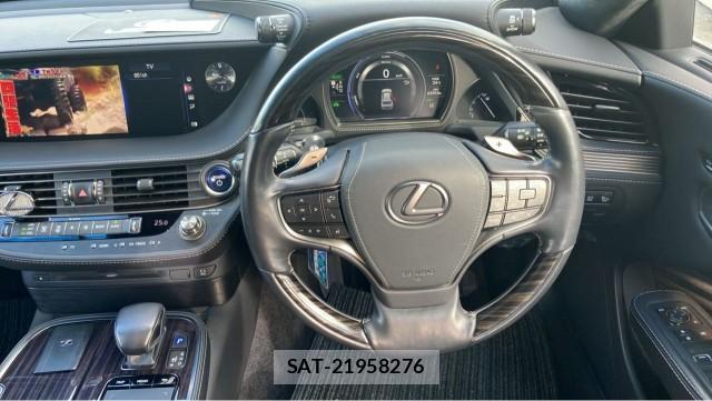 Lexus LS 2017-11 8855417-16