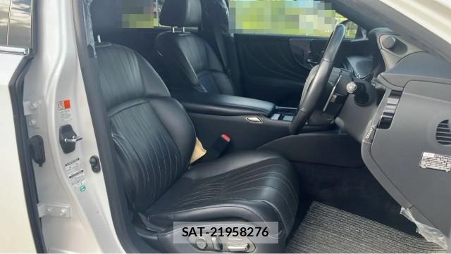 Lexus LS 2017-11 8855417-5