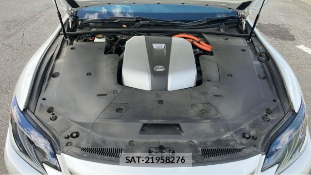 Lexus LS 2017-11 8855417-7
