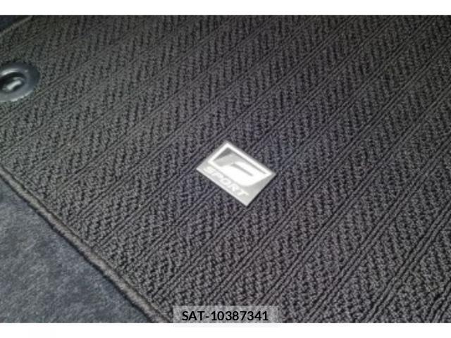 Lexus LS 2020-02 8855779-10