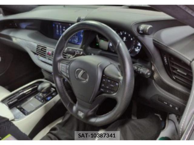 Lexus LS 2020-02 8855779-2