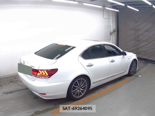 Lexus LS 2012-11 8855852-4