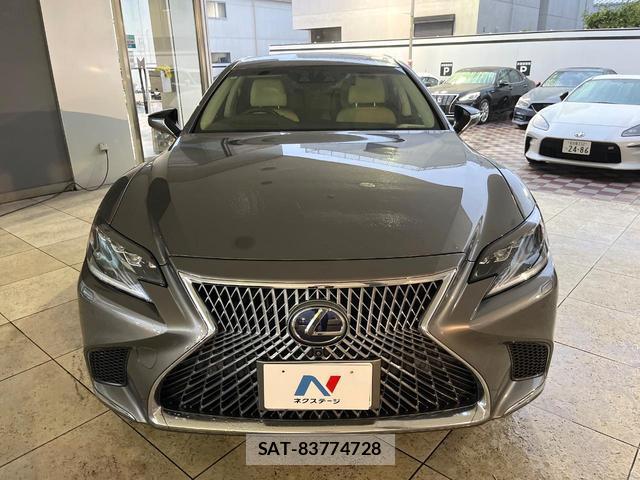 Lexus LS 2018-01 8856196-13