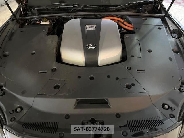 Lexus LS 2018-01 8856196-17