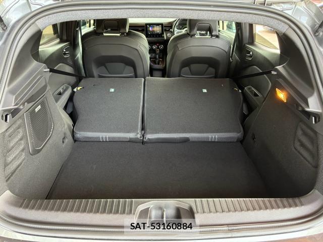 Renault LUTECIA 2023-06 8854209-17