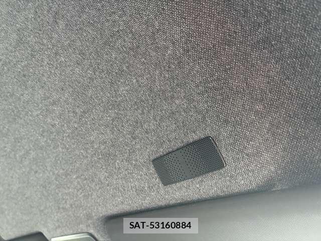 Renault LUTECIA 2023-06 8854209-8