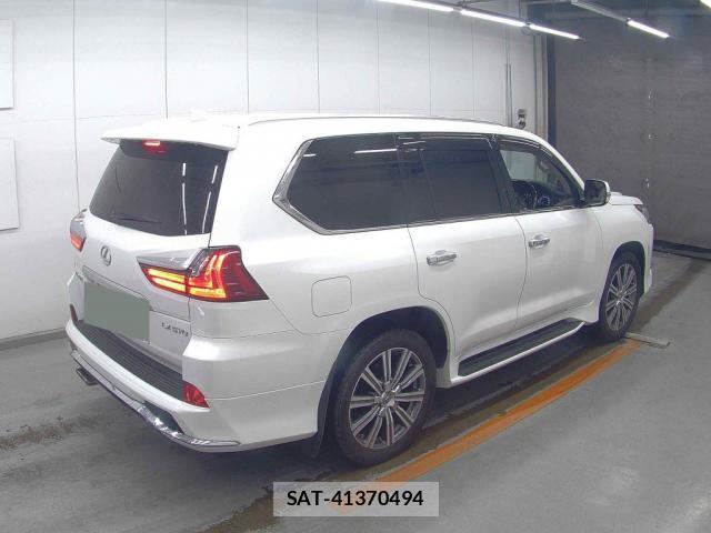 Lexus LX 2016-05 8855467-1