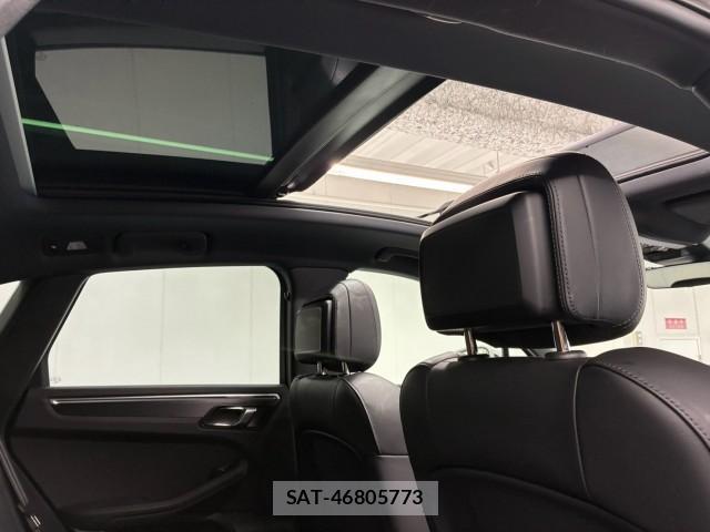 Porsche MACAN 2022-09 8854857-2