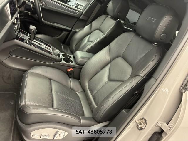 Porsche MACAN 2022-09 8854857-5