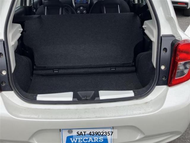 Nissan MARCH 2018-03 8857042-7