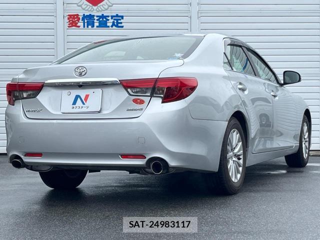 Toyota MARK X 2013-02 8855023-14