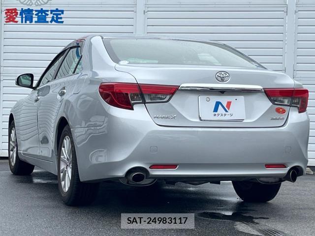 Toyota MARK X 2013-02 8855023-15