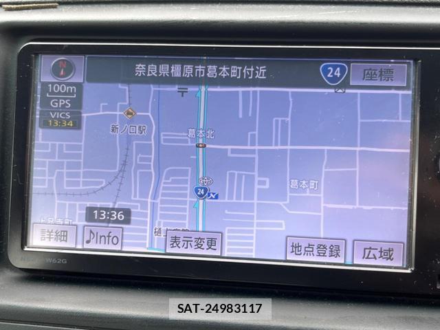 Toyota MARK X 2013-02 8855023-2