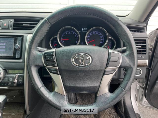 Toyota MARK X 2013-02 8855023-9