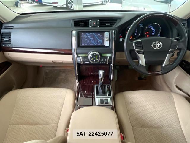 Toyota MARK X 2011-06 8856195-1