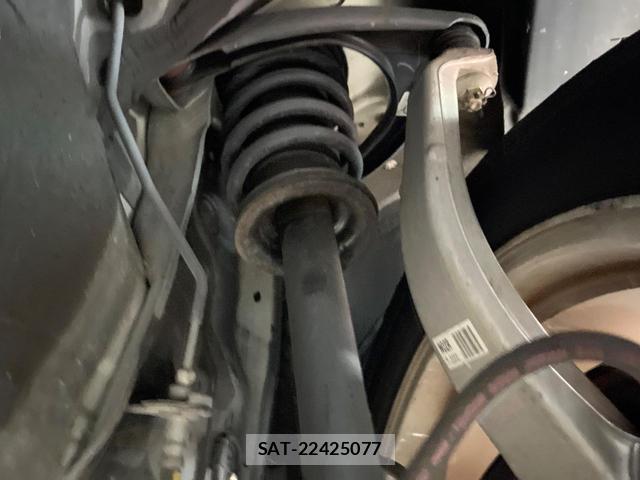 Toyota MARK X 2011-06 8856195-18