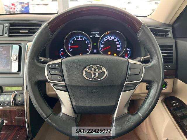 Toyota MARK X 2011-06 8856195-9