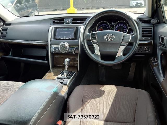 Toyota MARK X 2014-08 8857124-1