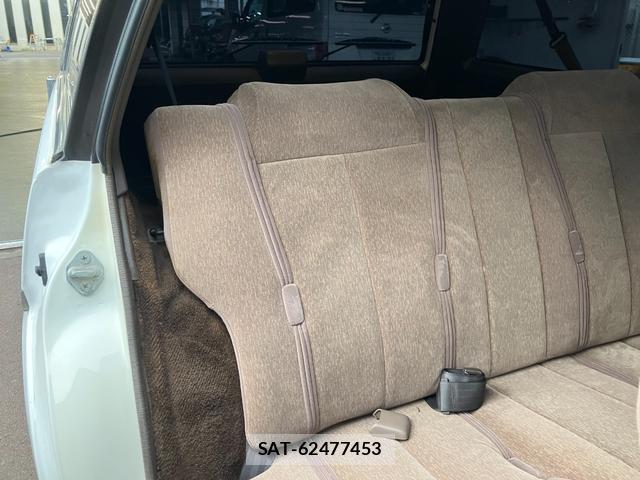Toyota MARK II 1995-07 8855509-19