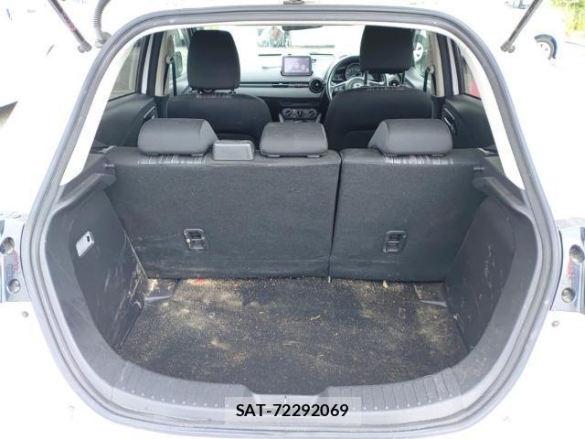 Mazda MAZDA2 2021-09 8854128-7
