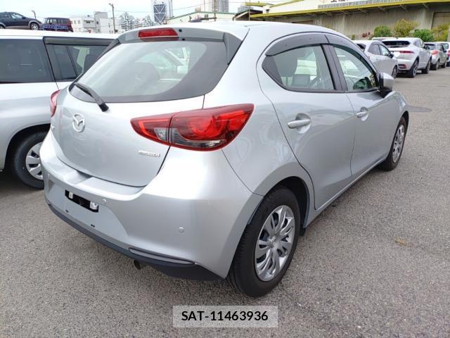 Mazda MAZDA2 2021-09 8854137-4