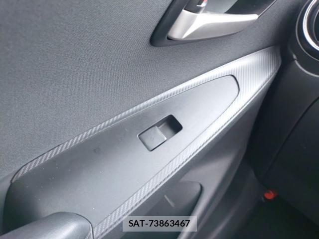 Mazda MAZDA2 2021-09 8854140-12