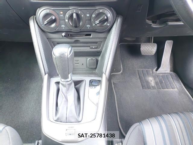 Mazda MAZDA2 2022-04 8854143-11