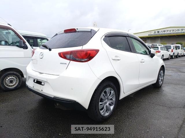 Mazda MAZDA2 2021-09 8854182-4