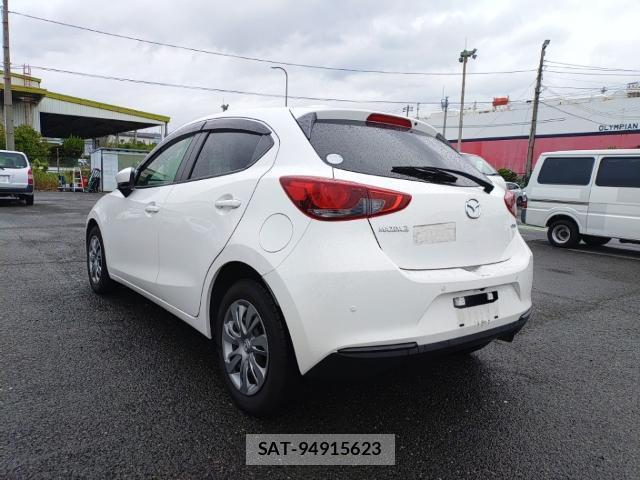 Mazda MAZDA2 2021-09 8854182-5
