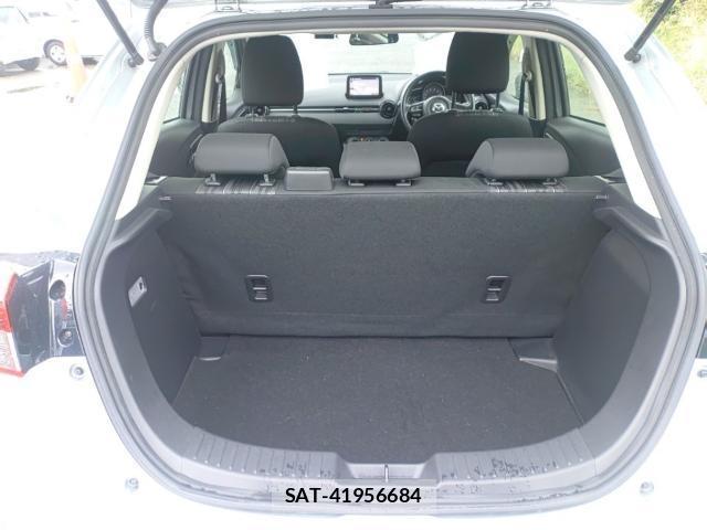 Mazda MAZDA2 2021-09 8854193-7