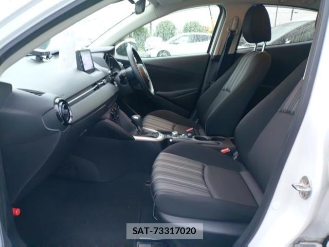 Mazda MAZDA2 2021-09 8854197-15