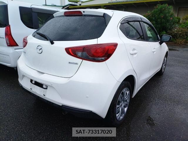 Mazda MAZDA2 2021-09 8854197-4