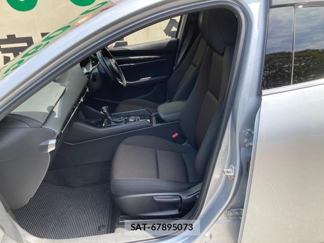 Mazda MAZDA3 2021-08 8856805-19