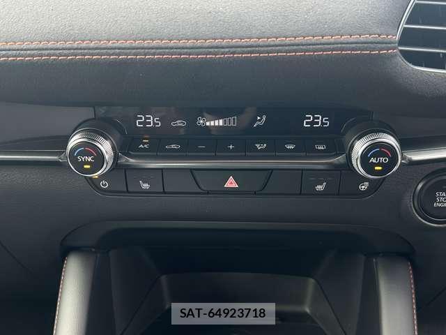 Mazda MAZDA3 2026-09 8854418-4