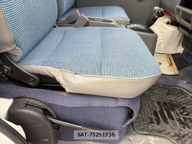 Mitsubishi MINICAB TRUCK 1999 8856815-5