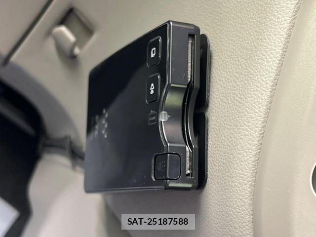 Daihatsu MIRA 2012-08 8854460-4